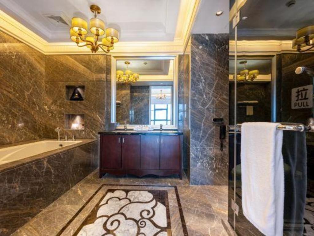 Ramada Plaza Huizhou East Hotel Exterior photo