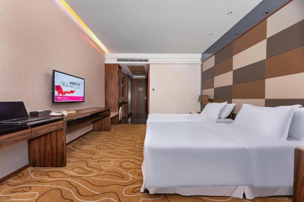 Ramada Plaza Huizhou East Hotel Exterior photo